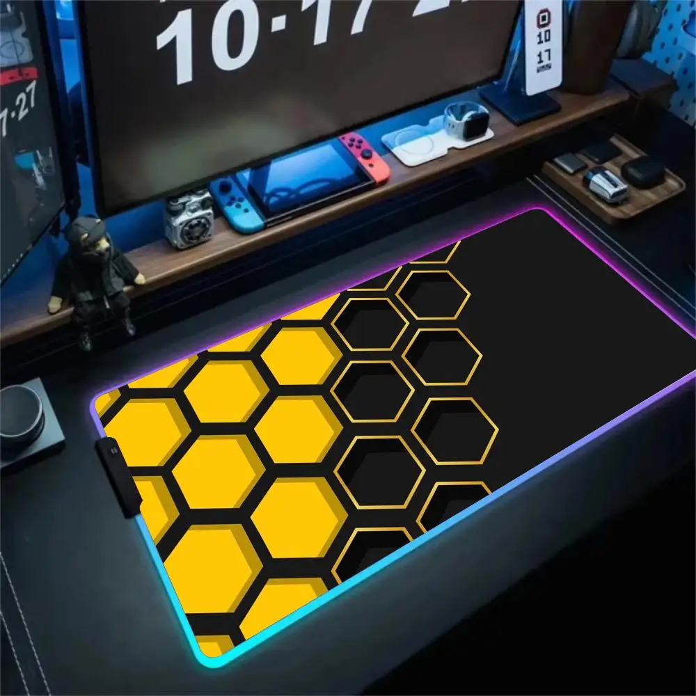 

RGB Mouse pad Honeycomb Creative Design LED glow game mat rubber anti-slip Desk Mat gamer pc accessories Gaming keypad mousepad