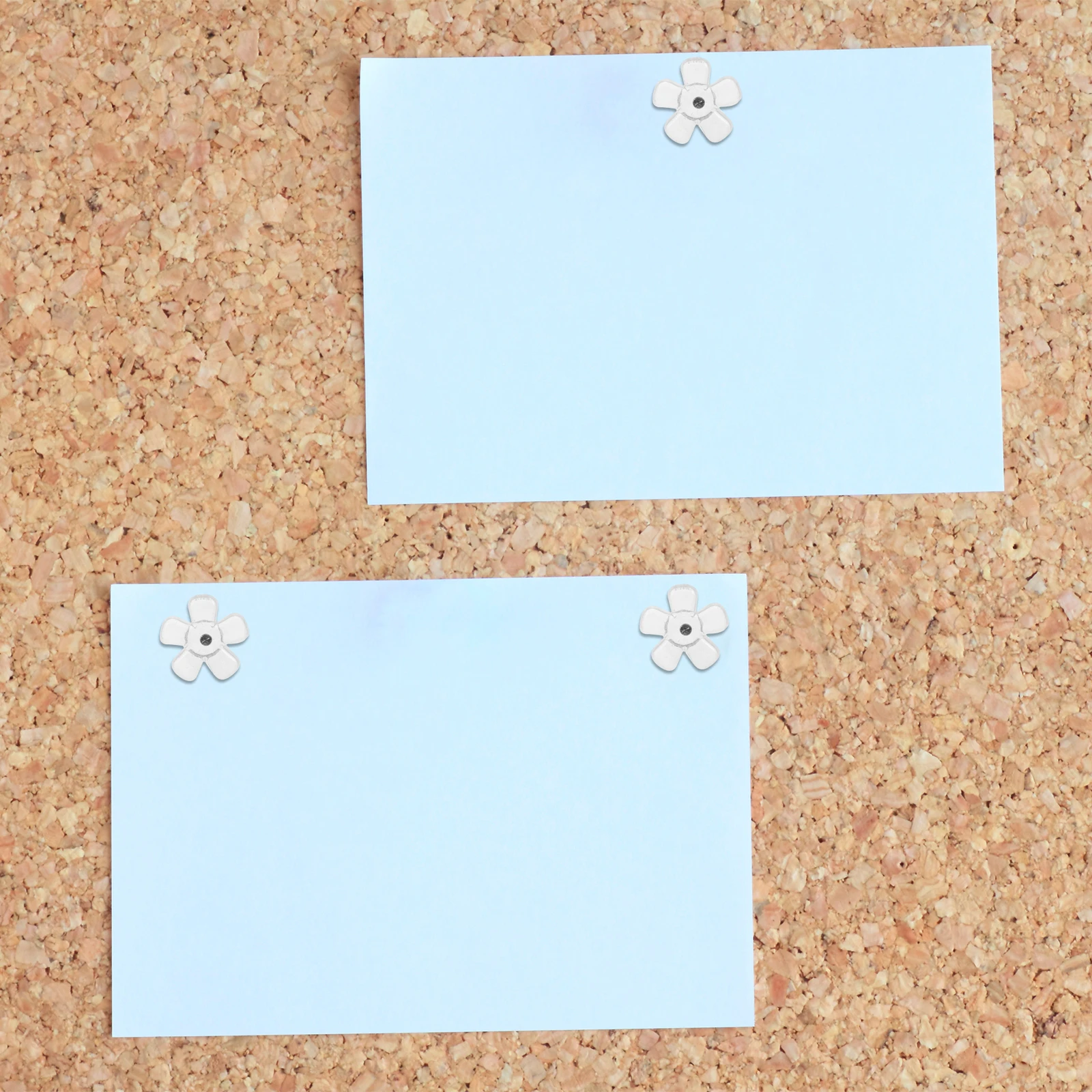 200 قطعة من ملحقات مكتب مكتب متينة على شكل زهور شفافة لملصقات لوحة الفلين وملاحظات تزيين الخرائط والصور