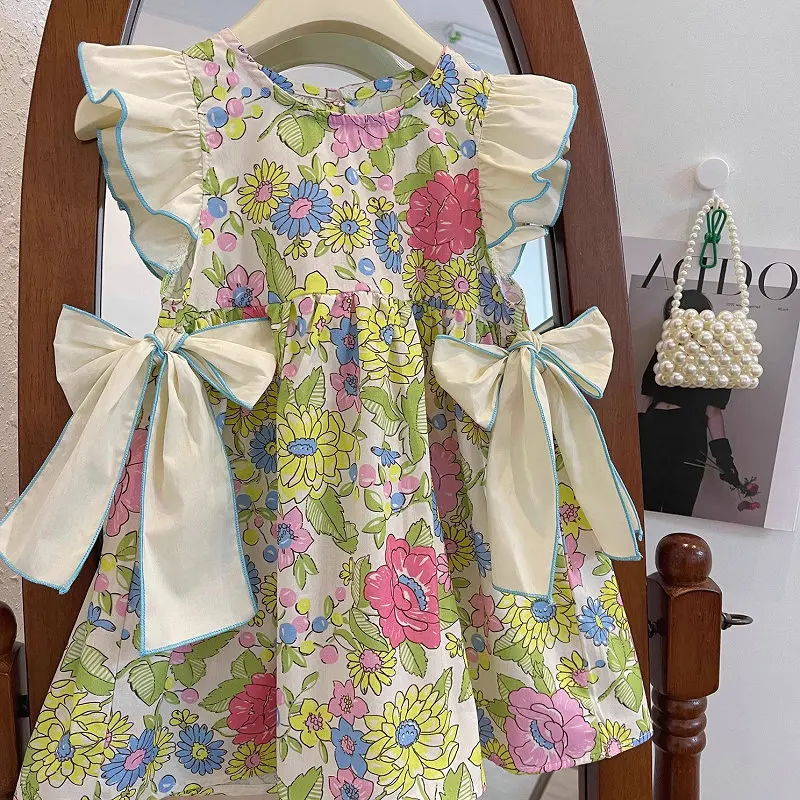 Spring and Summer New Style Girls Sweet Cute Skirt with Flower Flying Sleeves and Large Bow Princess Dress