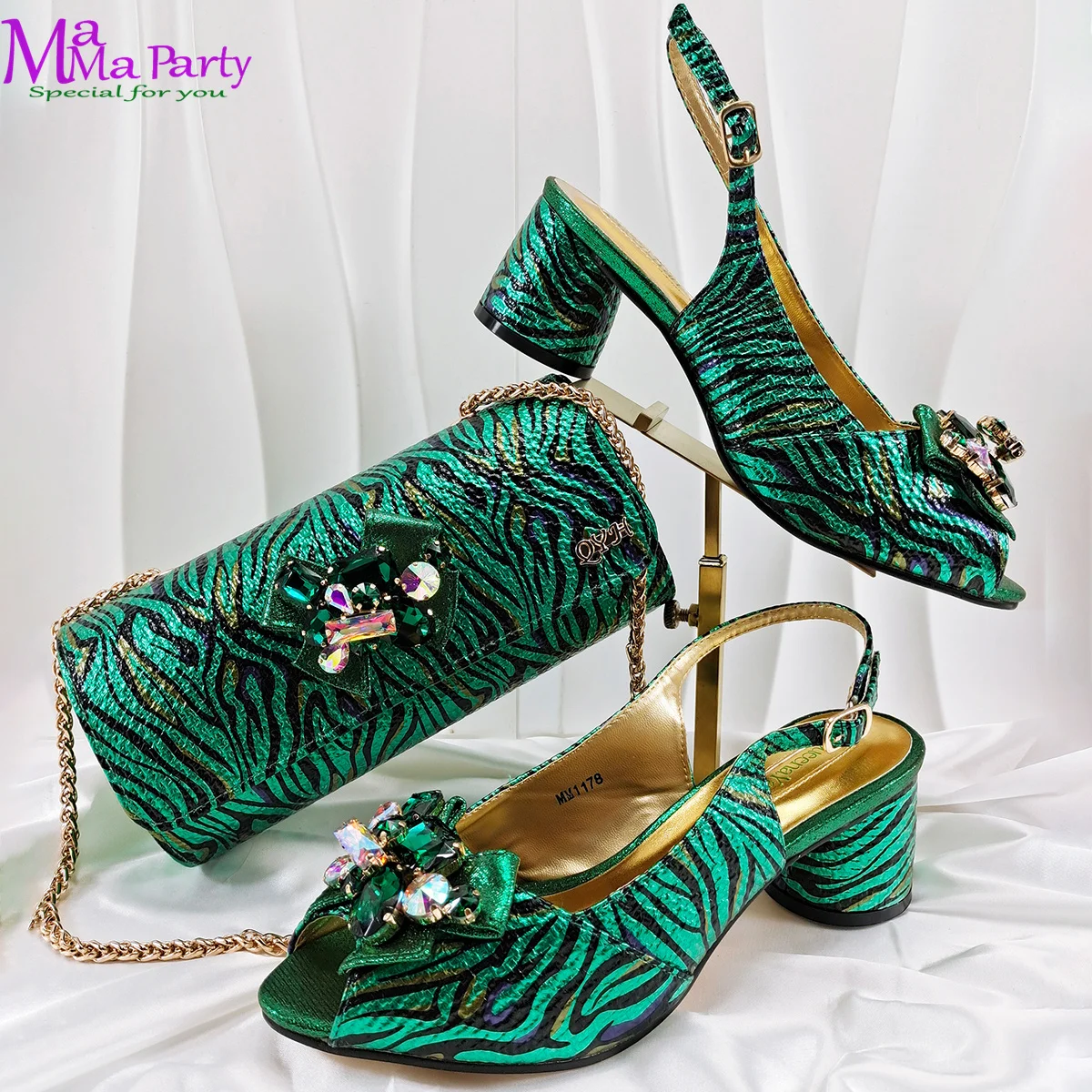

2025 British Style Newest Italian Design Shoes and Bag Set with Shinning Crystal Comfortable Heel in Green Color for Wedding