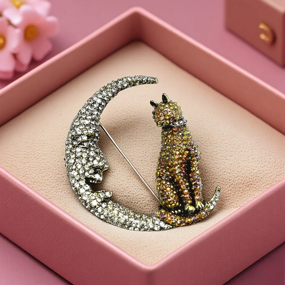 Baroque Luxury Moon Cat Brooch Pin Elegant Animal Design Jewelry Accessory for Women Men Wedding Party Gift