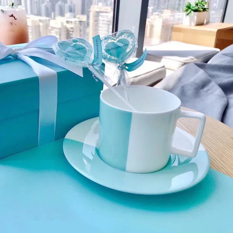 Imagem -05 - Blue Mark Bone China Coffee Cup Couples Cups Gift Box Packaging Esposa Presente Canecas