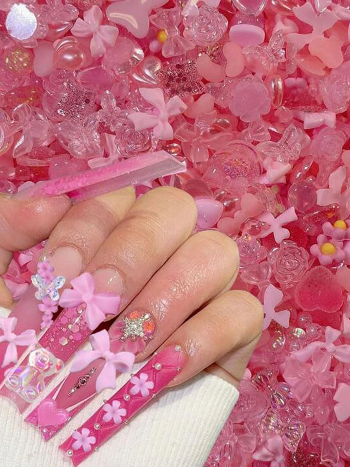 500-600 pièces mélangées Aurora rose arc/fleur breloques pour ongles 50g Kwaii résine papillon, nœud papillon Y2K Nail Art décorations bricolage manucure partie