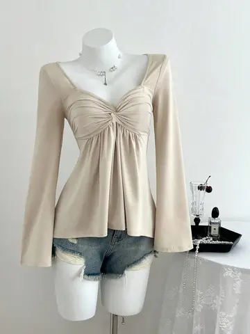 Spring and Autumn New French Design with Twisted Chest, Fashionable Style, Autumn and Winter Hoodie, Long Sleeve Top for Women