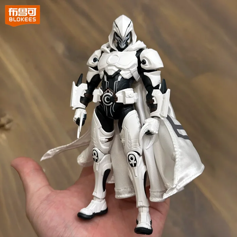 Blokees Marvel Rivals Moon Knight Rocket Raccoon CHAMPION CLASS Figura Clásica de Superhéroe, Adorno de Escritorio, Modelo Coleccionable, Regalo