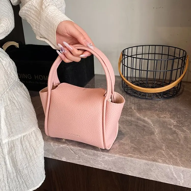 

2025 Autumn 343 New Shoulder Bag Zipper Shoulder Messenger Bag Small Square Bag Handbag Casual Commuting Versatile