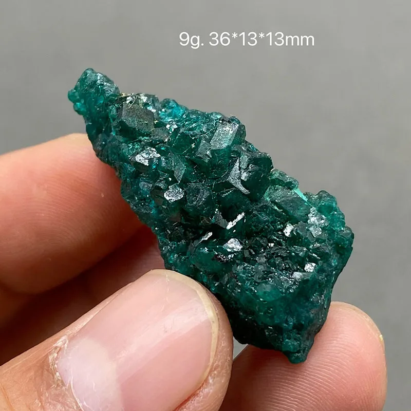100% Natural Congo Level Dioptase pendant Mineral specimen stones and crystals quartz Collection of gem home decorations