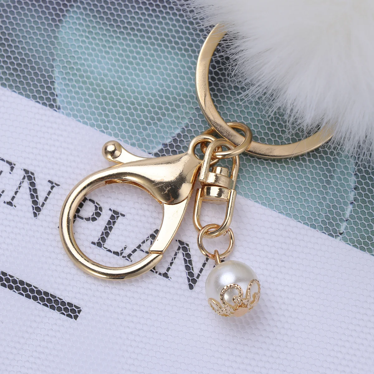 พวงกุญแจลูกบอลหลากสี สำหรับตกแต่งกระเป๋าถือ รถยนต์ ของขวัญ