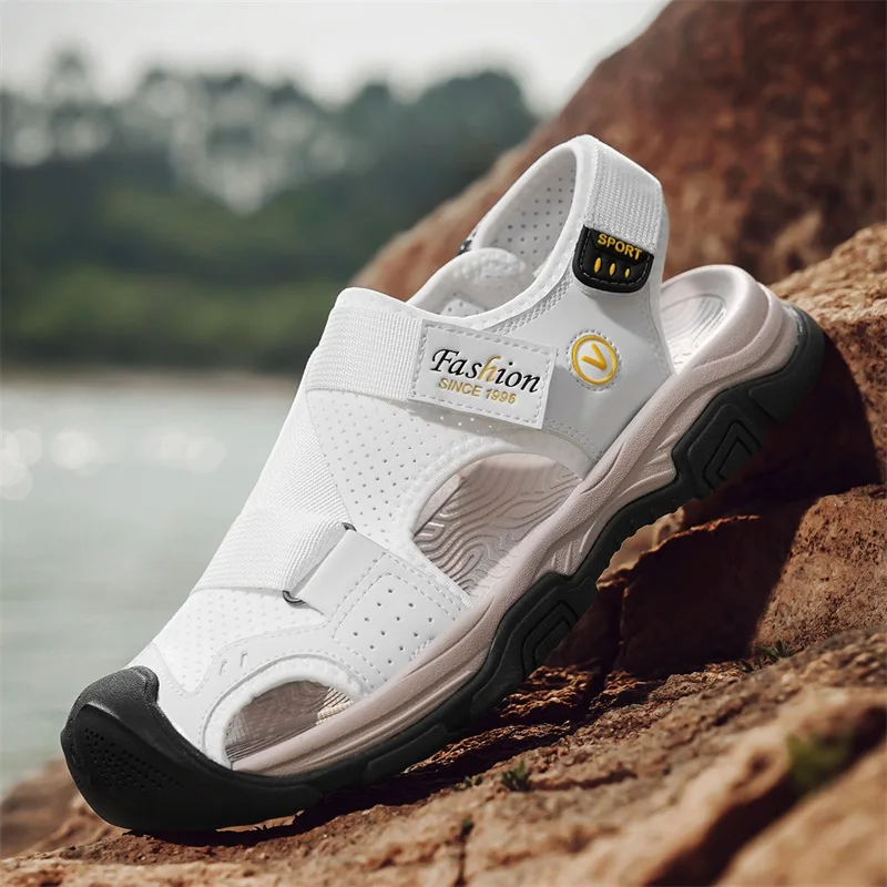 

Summer Men's Leather Sandals Lightweight Non-slip Outdoor Beach Wading Shoes Luxury Breathable Casual Sandals Roman Men Shoes