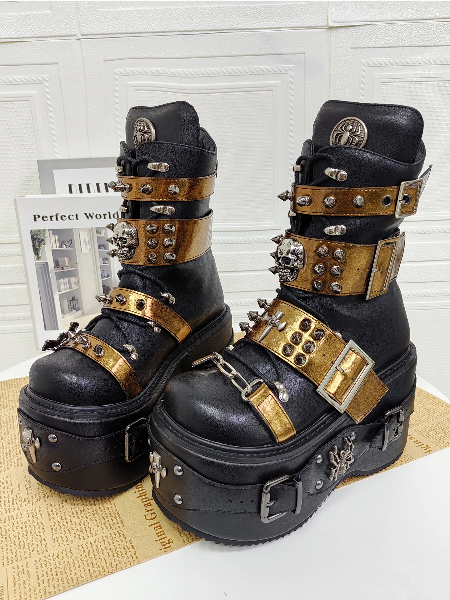2026 New Lolita Boots Round Head Heavy Industry Rivet Decoration Sponge Cake Thick Bottom Punk Mid Barrel Boots