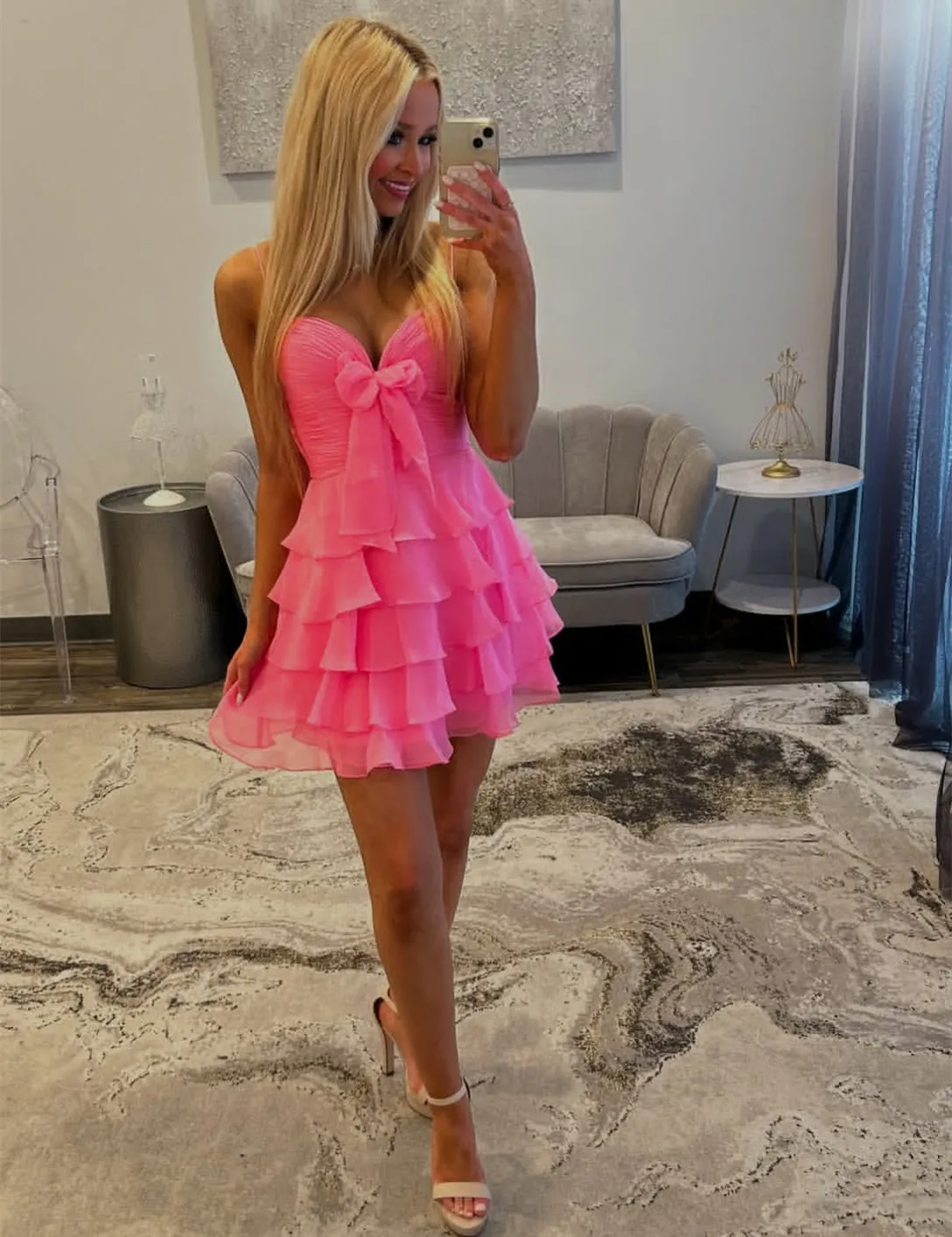 فساتين قصيرة مخصصة لحفلات العودة للوطن على شكل حرف v من الشيفون على شكل حرف a الكشكشة مطوي فساتين قصيرة الطول للحفلات الراقصة للنساء