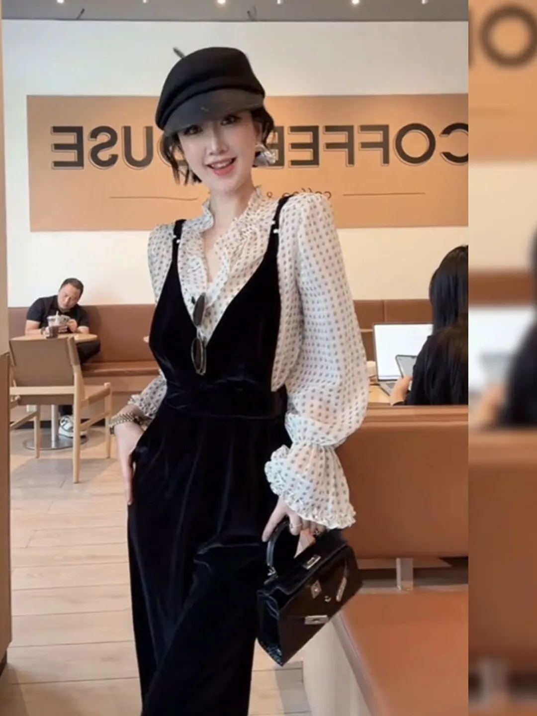 

Elegant Long Sleeve Velvet Shirt And Pants Set with Shoulder Straps in Black for Women Autumn Fashion High Waist French Style