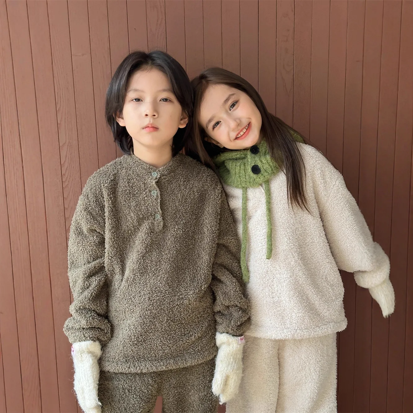 مجموعة ملابس منزلية مخملية دافئة للأولاد والبنات، الطبعة الكورية، ملابس منزلية مخططة لاصقة ومريحة للأطفال #3