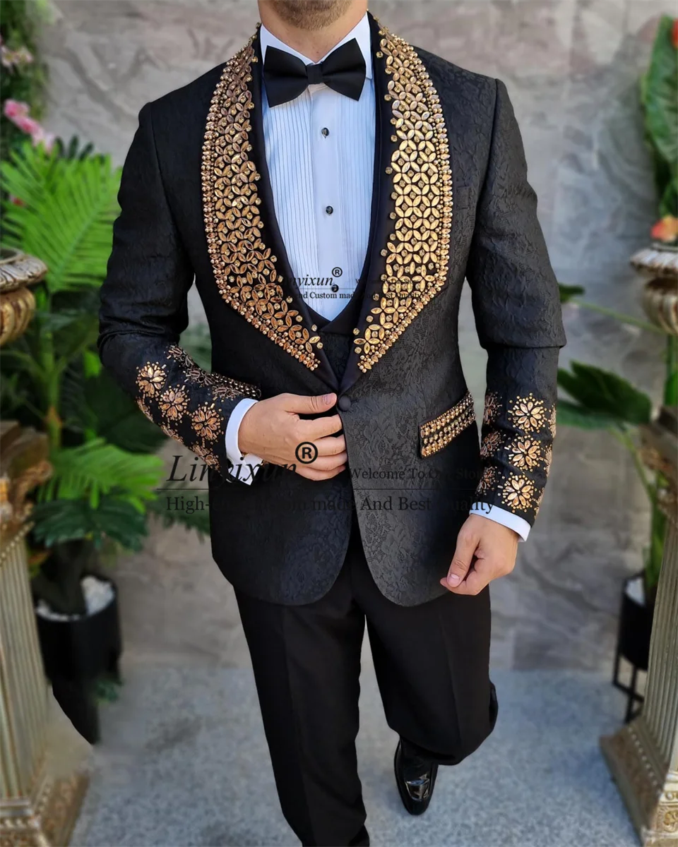 Luxury Gold Rhinestone Embellished Men\'s Suits Groom Wedding Tuxedos 3 Pieces Male Prom Blazers Shawl Lapel vestidos de novia