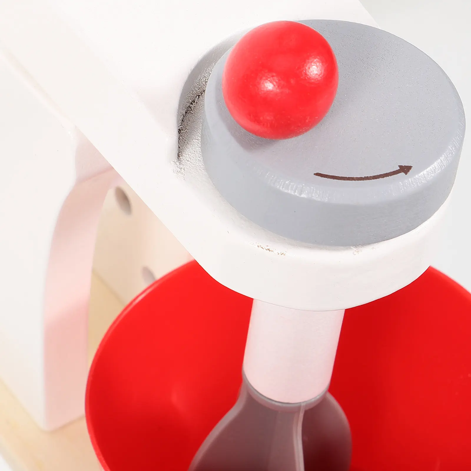 木製のキッチンブレンダー、白、モダンなデザイン。子供や幼児向けの、教育的なごっこ遊びや創造性を育むためのベーキングミキサーセット。