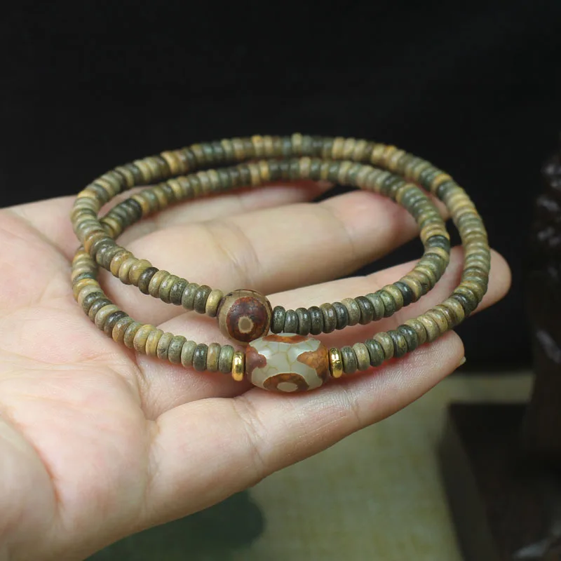 

Green Sandalwood Chip Beads 05 Autumn Style Bracelet with Dzi Beads for Men Women Buddhist Prayer Beads Jewelry Gifts