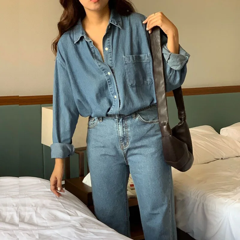 

Retro Faded Light Blue Denim irt Women's Layered irt Jaet Spring New Soft Top Collar Long Sve Loose Fit