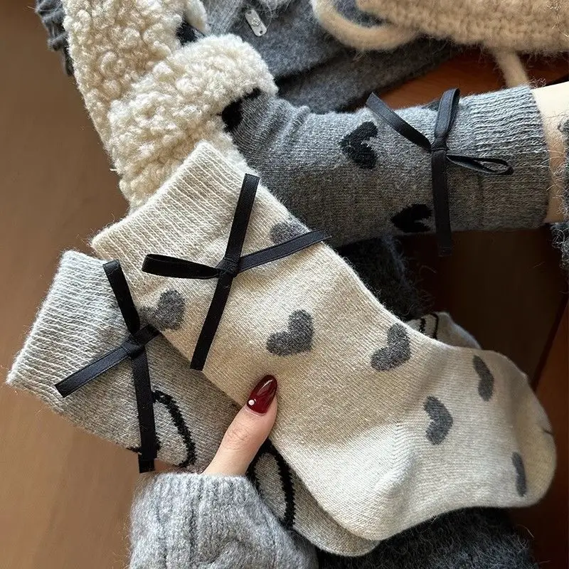 

5 Pairs Women's Socks Set Korean Cute Heart Polka Dot Bow Kawaii Sweet Verstaile Mid Tube Socks Autumn Winter Thick Warm Socks