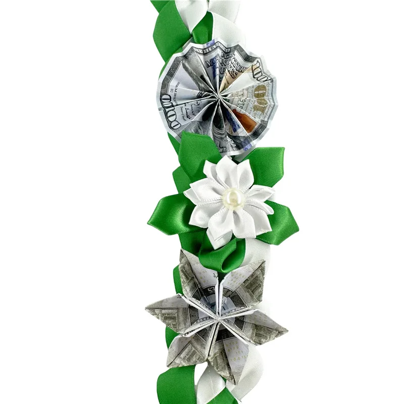 2025 hand woven ribbon lei, embellished with USD pattern flowers suitable for student graduation ceremonies or parties