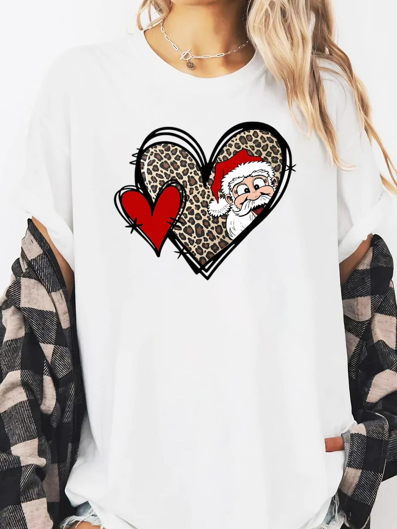 

Santa Claus Leopard Heart Print Christmas Long Sleeve T-Shirt Women Casual Holiday Wear White Plus-size