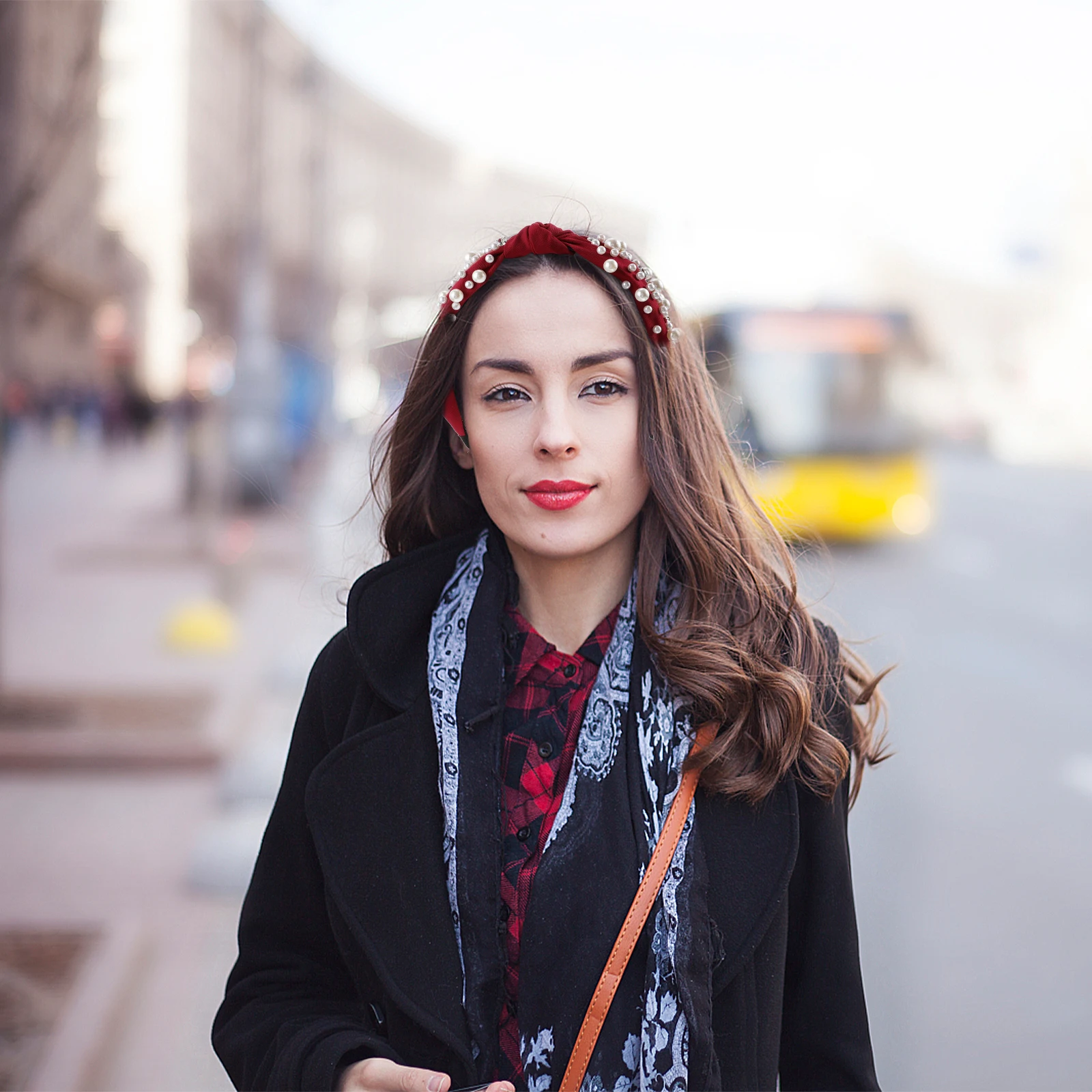 

1Pcs Manmade Pearl Headband Durable Vintage Women Hair Hoop for Christmas Bachelorette Party Fashion Hair Band