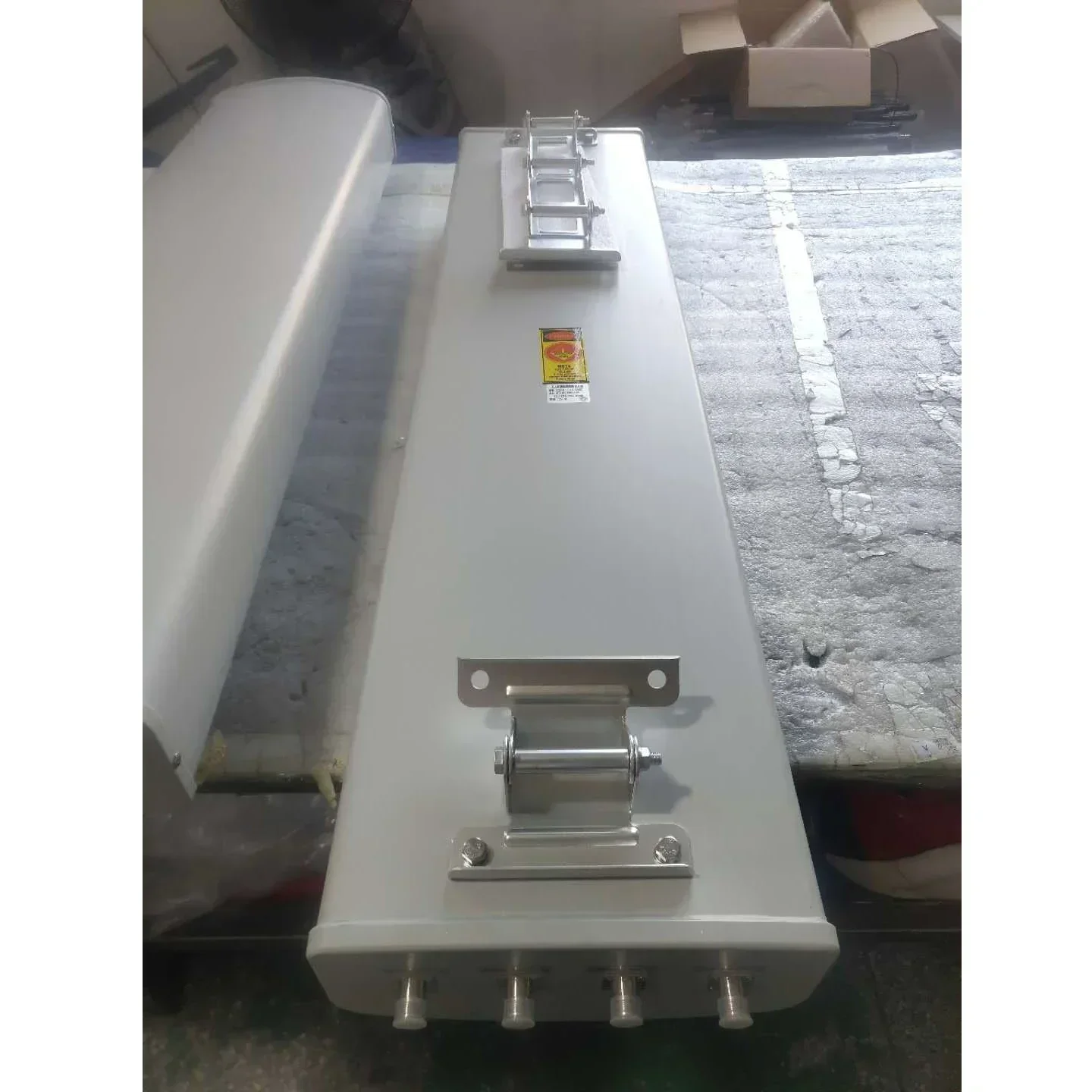 

Уличная двухдиапазонная секторная антенна 2,4 ГГц 4G 5 ГГц 16dBi с высоким коэффициентом усиления, Yagi-антенны для беспроводной связи