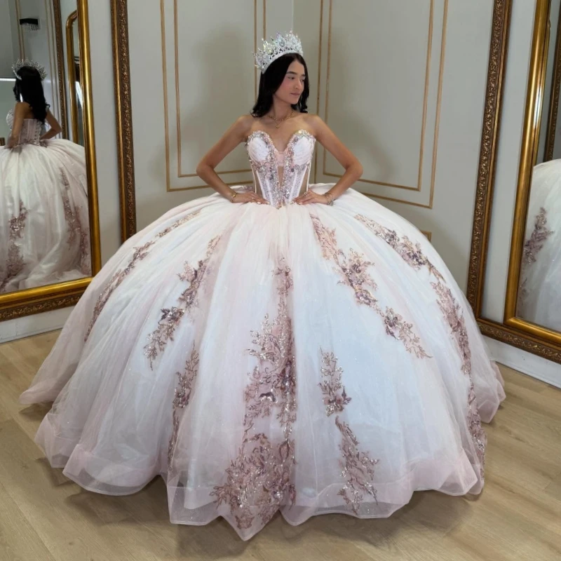 

Светло-розовые блестящие платья Quinceanera, бальное платье с открытыми плечами, аппликация, кружевные бусины, тюлевой корсет, белая подкладка, вечеринка, день рождения