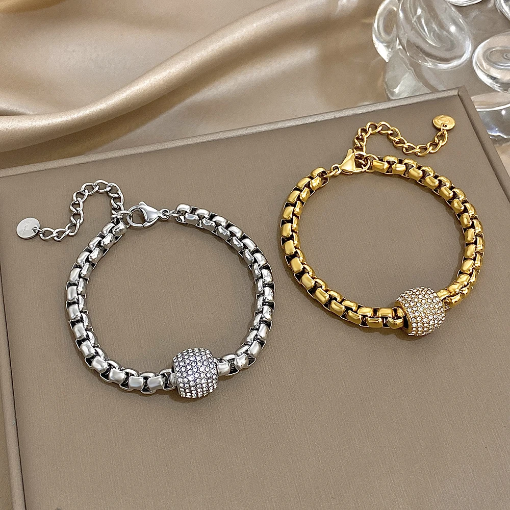 

Freetry Simple Stainless Steel Chunky Chain Bracelet for Women Retro Rhinestone Round Charm Bracelet Fashion Waterproof Jewelry