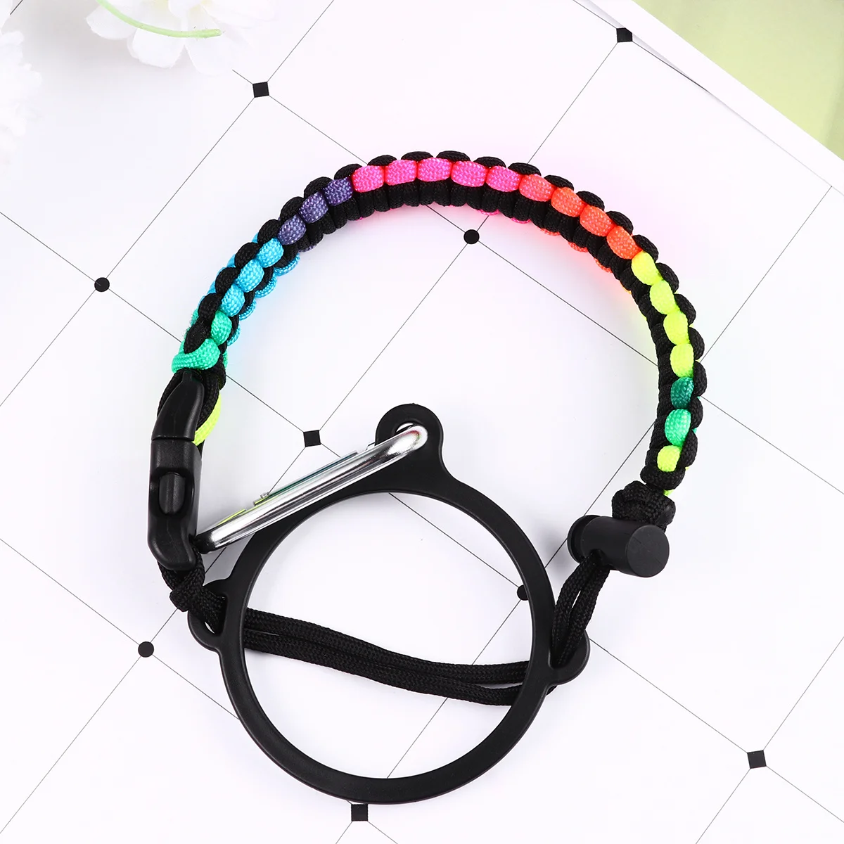 

2pcs Paracord Bottle Handle Strap Outdoor Survival Gear Emergency Use 113Kg Tensile Strength Carabiner Included Colorful Kitchen