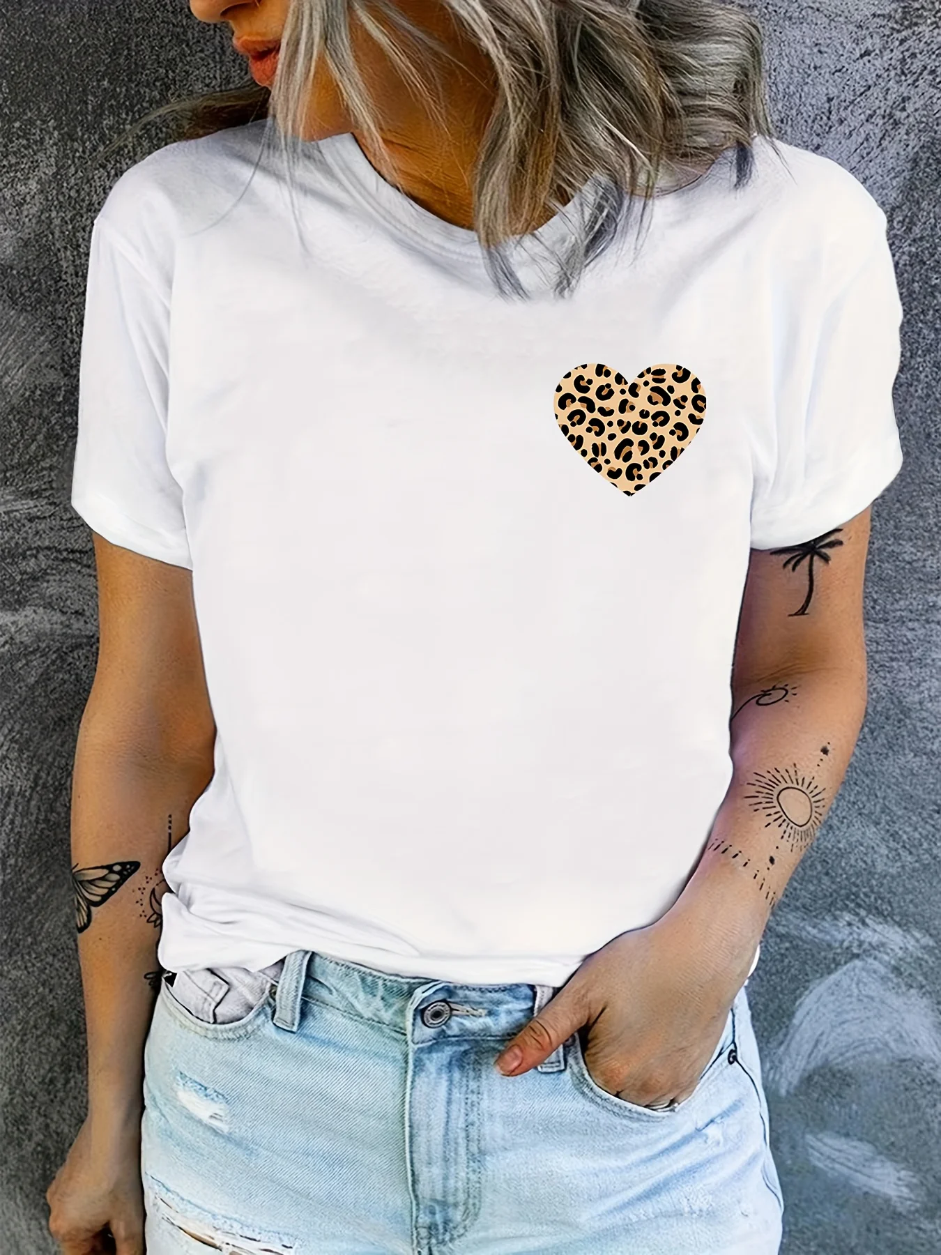 Women's Casual Leopard Print Heart Graphic T-Shirt Stretchy Tops Leopard Print Design T shirt Men Women's Shirts Kids Tshirt