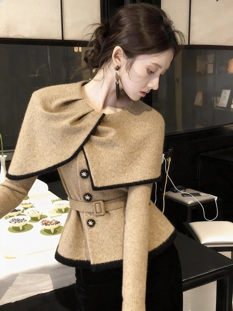 

Короткое пальто цвета хаки, женская одежда, осень/зима, новые стильные элитные пригородные куртки с накидкой и воротником для похудения, куртки с поясом, женский топ