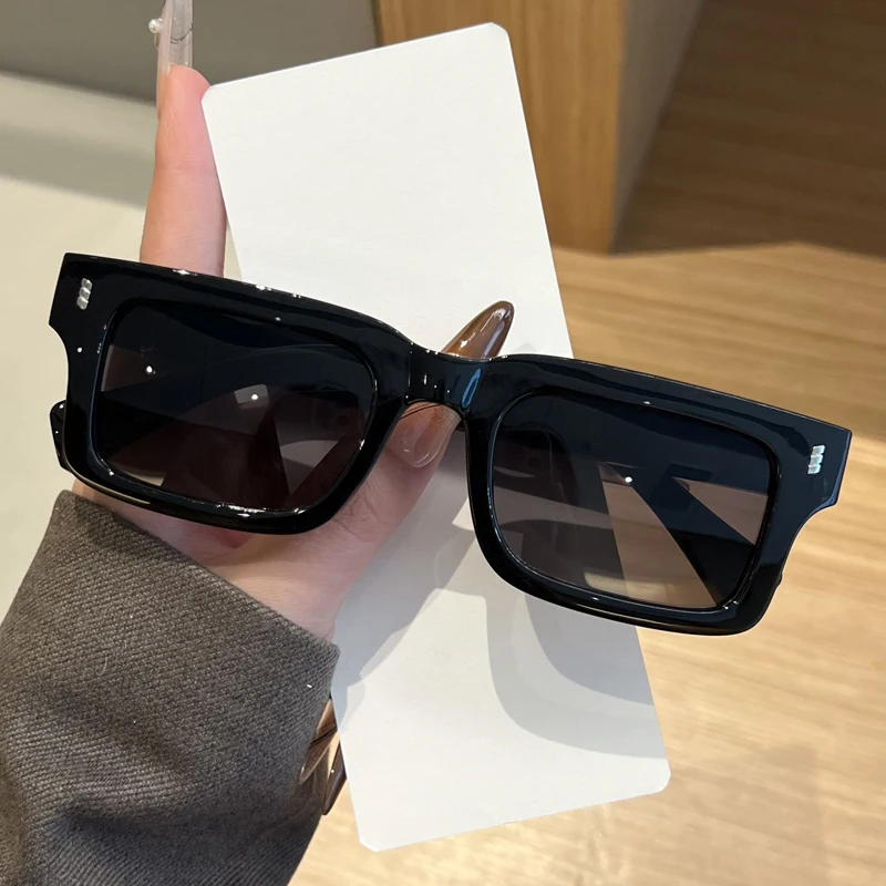 Fashion Square Sunglasses Women Men Thick Frame Small Frame Eyewear Female Chic Sun Glasses Shades UV400