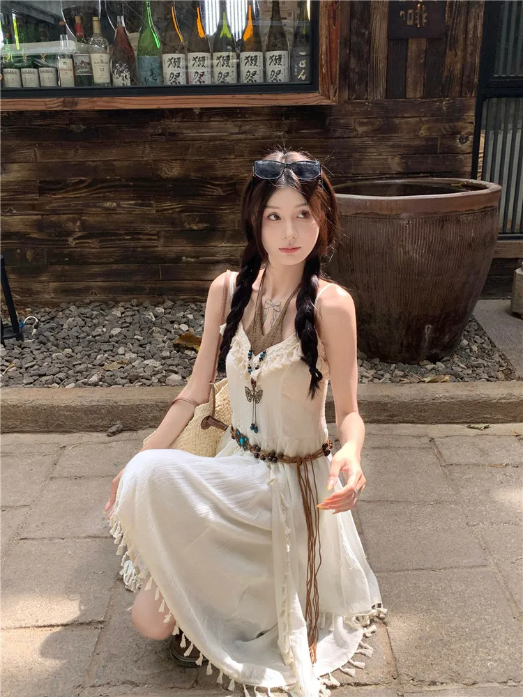 الغجر موضة البوهيمي شرابة غير النظامية عطلة زلة فستان الصيف عطلة الرسن الخامس الرقبة بلا أكمام الحمالات حزام ألف خط فستان