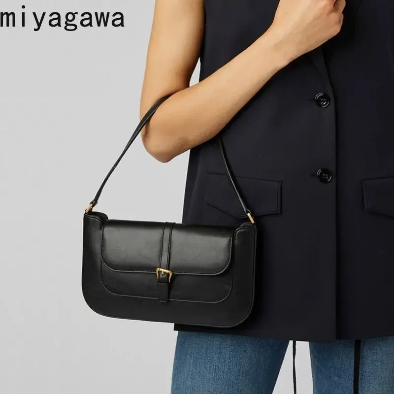 Miyagawa Female Handbag 2023 New Korean Niche Design One Shoulder Underarm Bag Fashionable Original French Baguette Bags