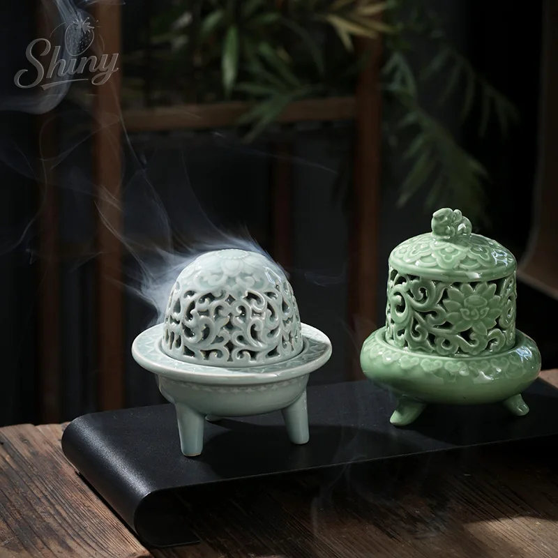

Chinese Ceramic Sandalwood Incense Burner Creative Celadon Indoor Classical Disk Incense Burner Home Desktop Decoration