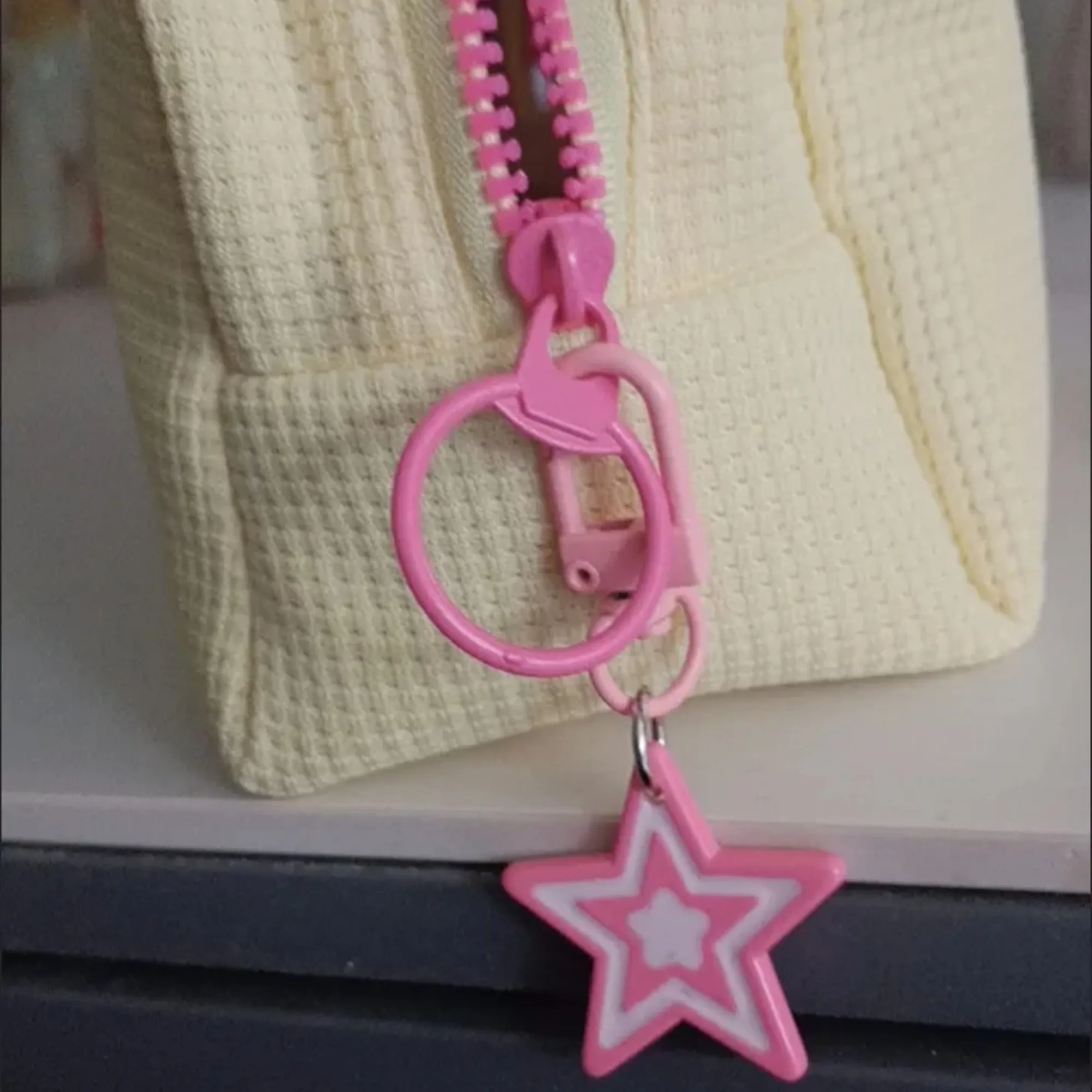 

Милый брелок со звездой, розовый Y2k, ремешок в стиле панк, брелки для ключей от машины, чехол для наушников для девочек, студенческий чехол для наушников, сумка, подвеска, подарок