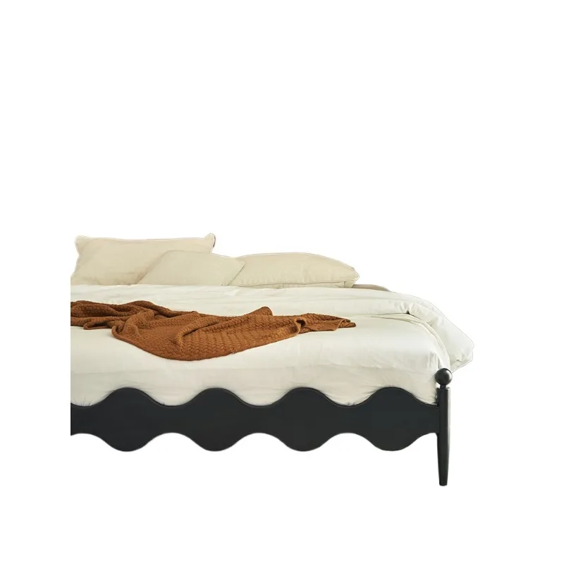 

French retro 1.8m double bed bedroom home black all solid wood bed American medieval carved master bedroom bed