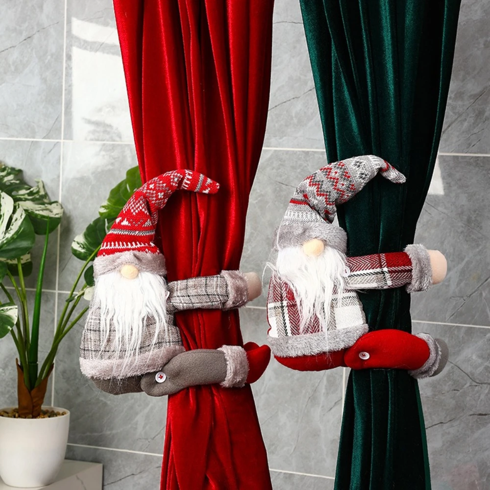 

1pc Curtain Buckles Santa Claus Xmas Curtains Clasp Househood Home Decor Red Black Hat Christmas Checkered Knitted Old Man Dolls