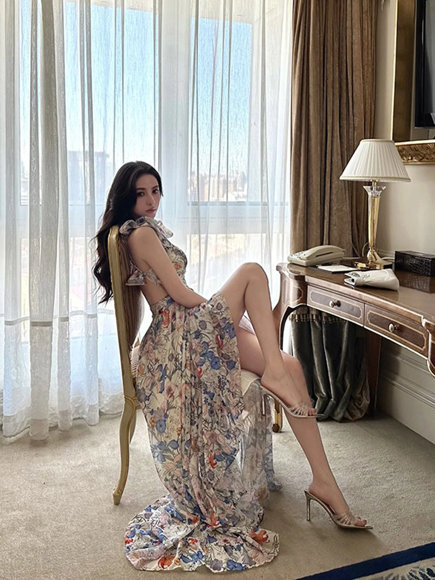 V-Neck Backless Floral Print Maxi Dress Summer Holiday Beach Style Women's Gown Standard Fit Casual Elegant Evening Dress