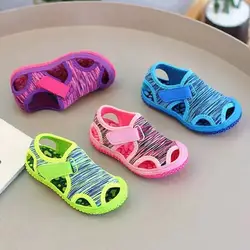 Summer New Children's Sandals Baotou Soft Bottom Beach Shoes Velcro Boys and Girls Breathable Net Sandals