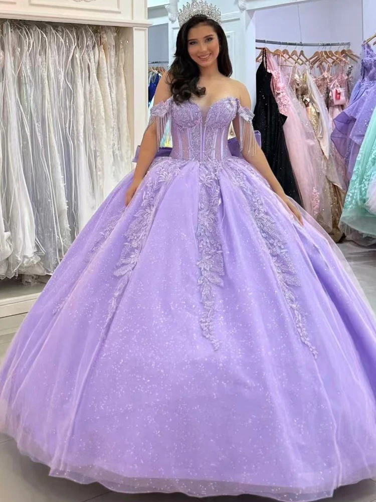 Fioletowa suknia Quinceañera z organzy z haftem i cekinami, księżniczka, suknia balowa, bez rękawów, dekolt łódka, szyta na miarę, suknie na studniówkę, kokarda