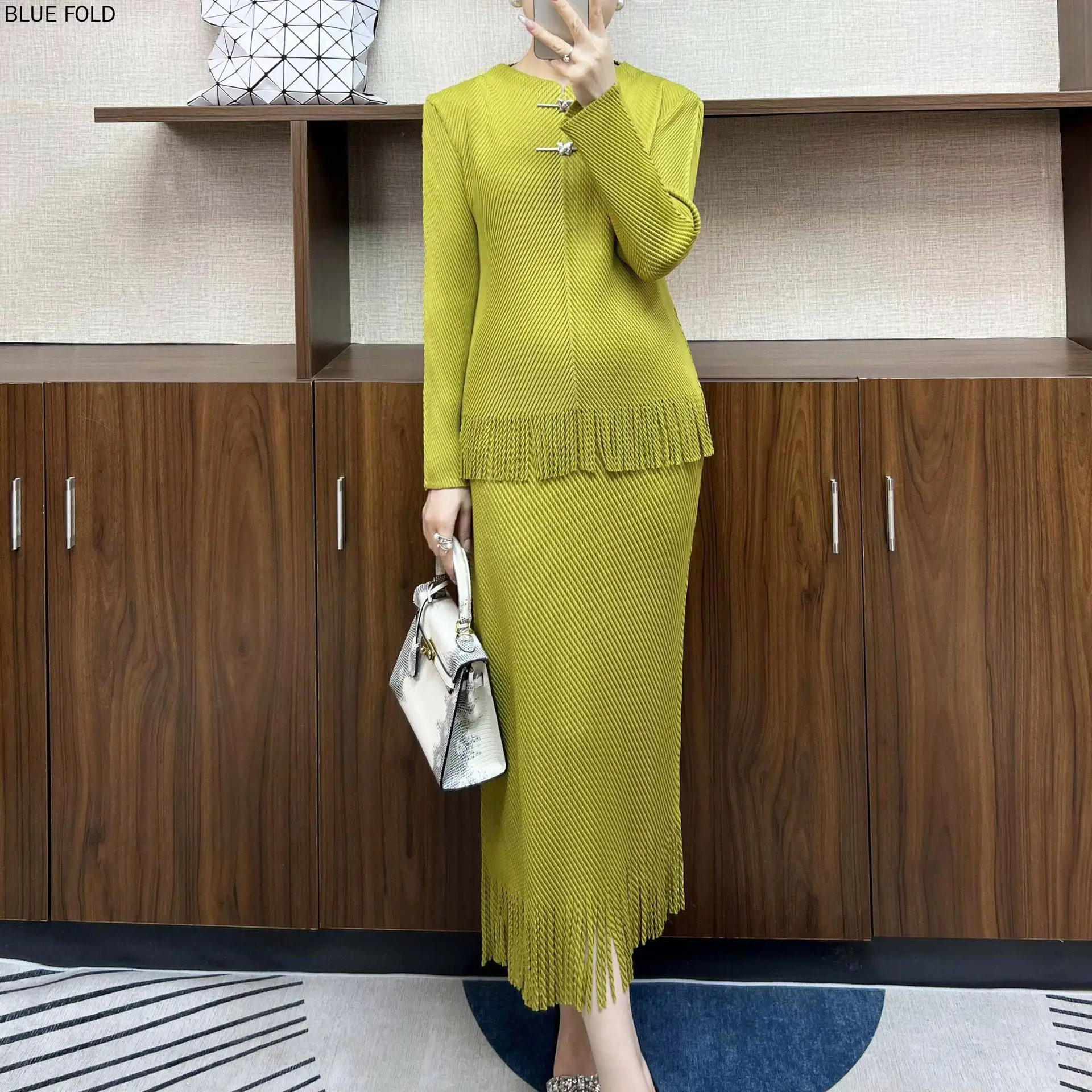 MIYAKE PLEATS New Style Simple Temperament Long-sleeved Large Size Loose Women's Pleated Two-piece Tassel Skirt Suit Two Piece