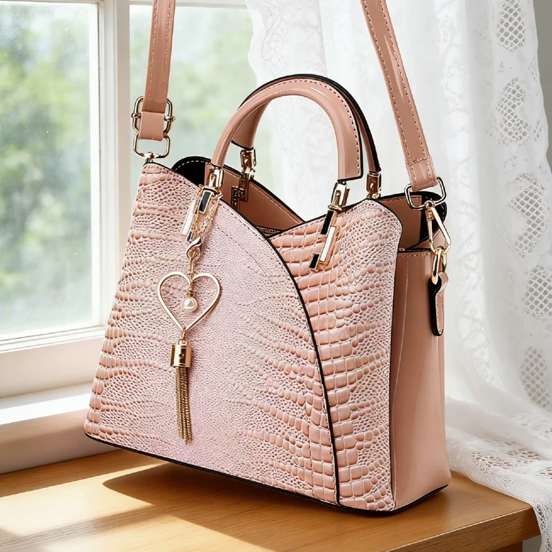 

Классическая женская кожаная сумка с крокодиловым принтом, модная сумка, высококачественная кожаная женская сумочка, легкая и вместительная.