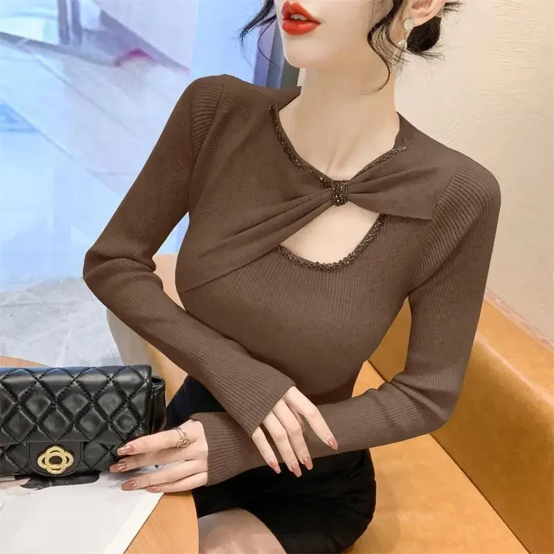 

Свитера, джемперы, пуловеры для женщин и подростков, пуговицы с матовым жемчугом, обычные вечерние, разноцветные, элегантные, модные, теплые, с блестящими деталями