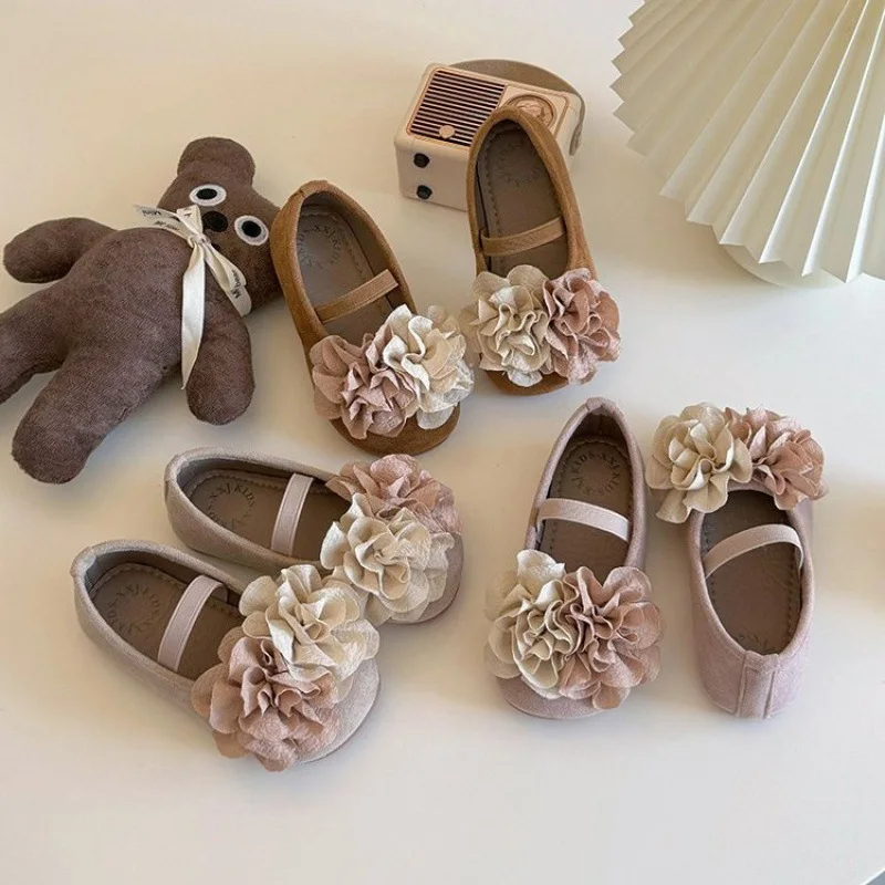 

Girls' Shoes 2024 New Little Girl Foreign Style Flower Princess Autumn Children's Soft Sole Fashion Non-slip Single Shoes