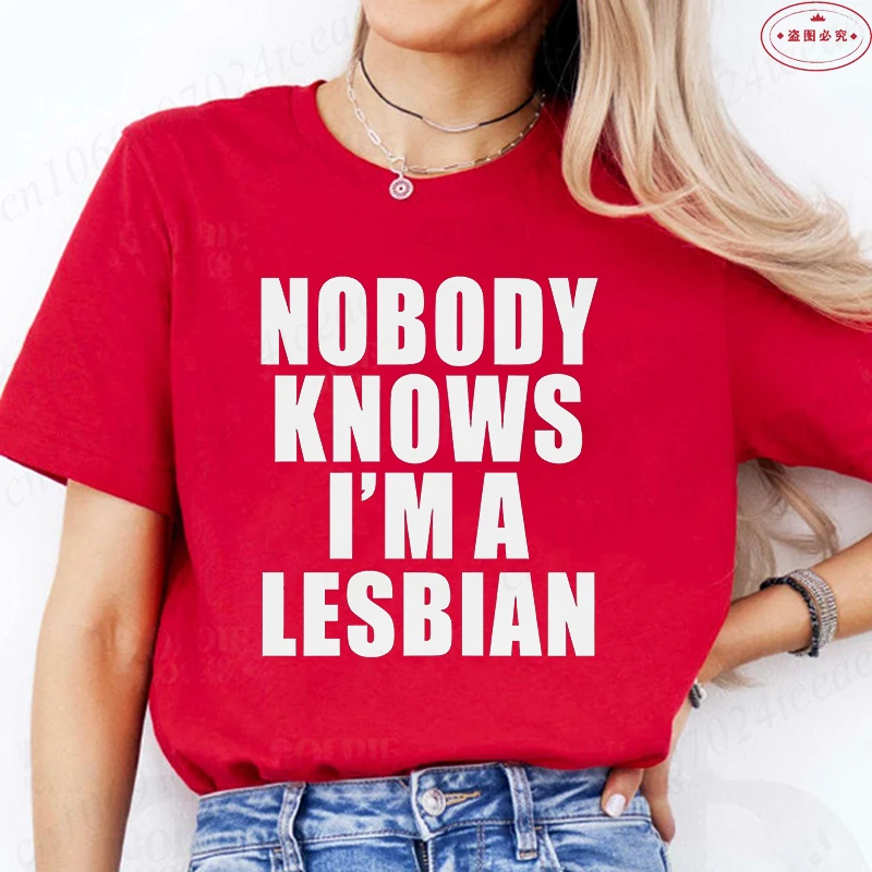 لا أحد يعرف أنا مثليه تي شيرت مطبوع المرأة الحب المساواة مثلي الجنس فخر LGBT تي شيرت مثليه زوجين موضة الصيف تيز القمم