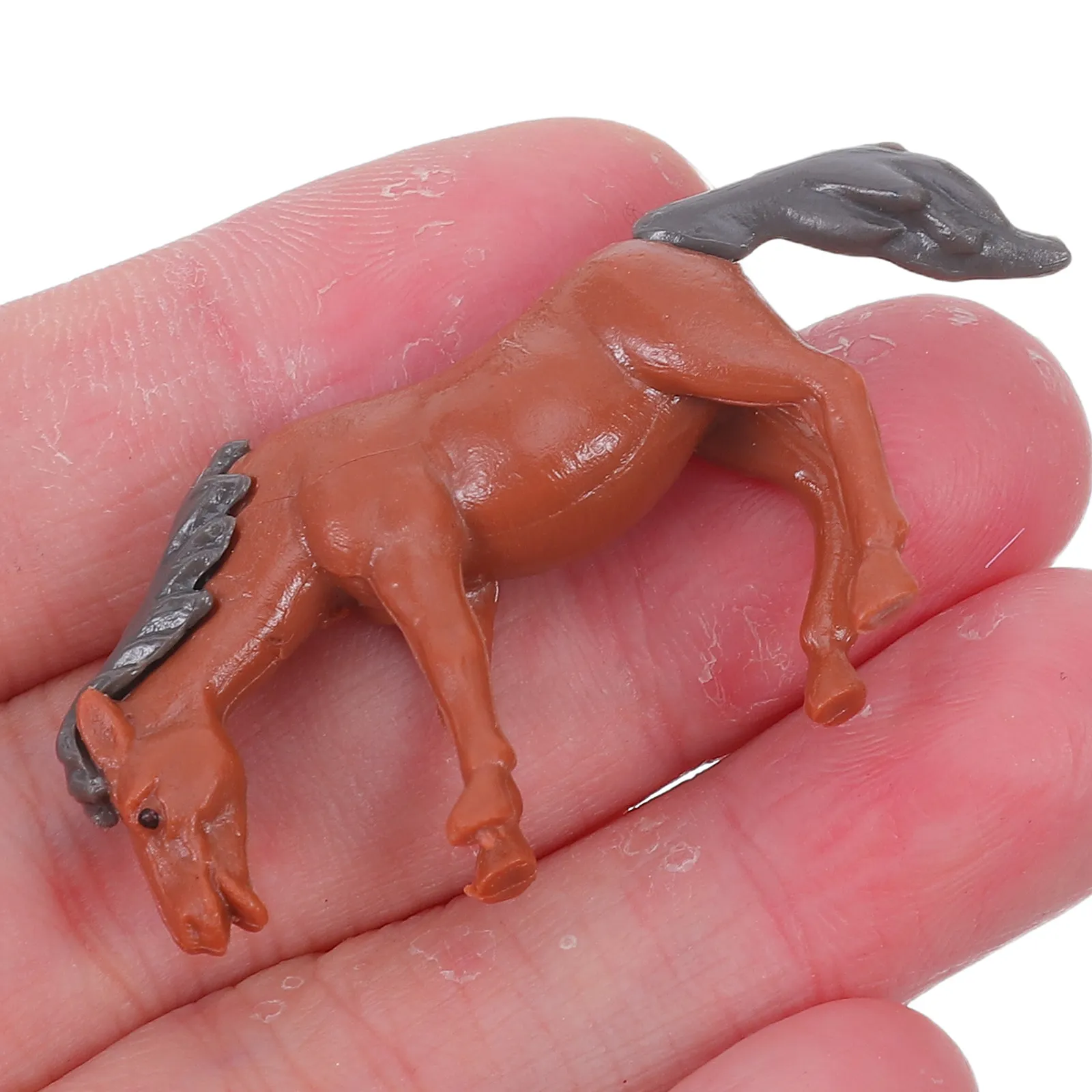 Mini Horse Models Artistic Design Grazing Horse Figures for School Projects Animal Scene Displays Mini Sculptures