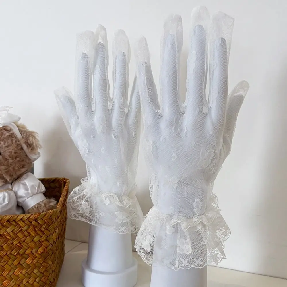 Vintage Mesh Lace Gloves Breathable Lightweight Gauze Wedding Mittens Non-slip Transparent Short Gloves Party