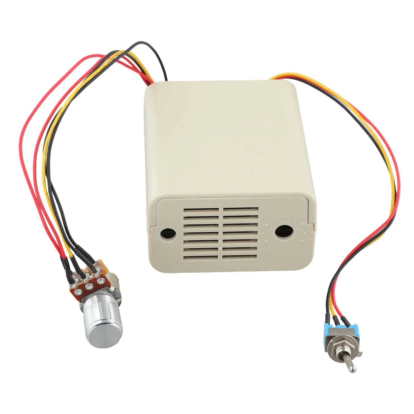 

536V speed regulator for threephase brushless DC hard disk motor with bidirectional operation and compact design