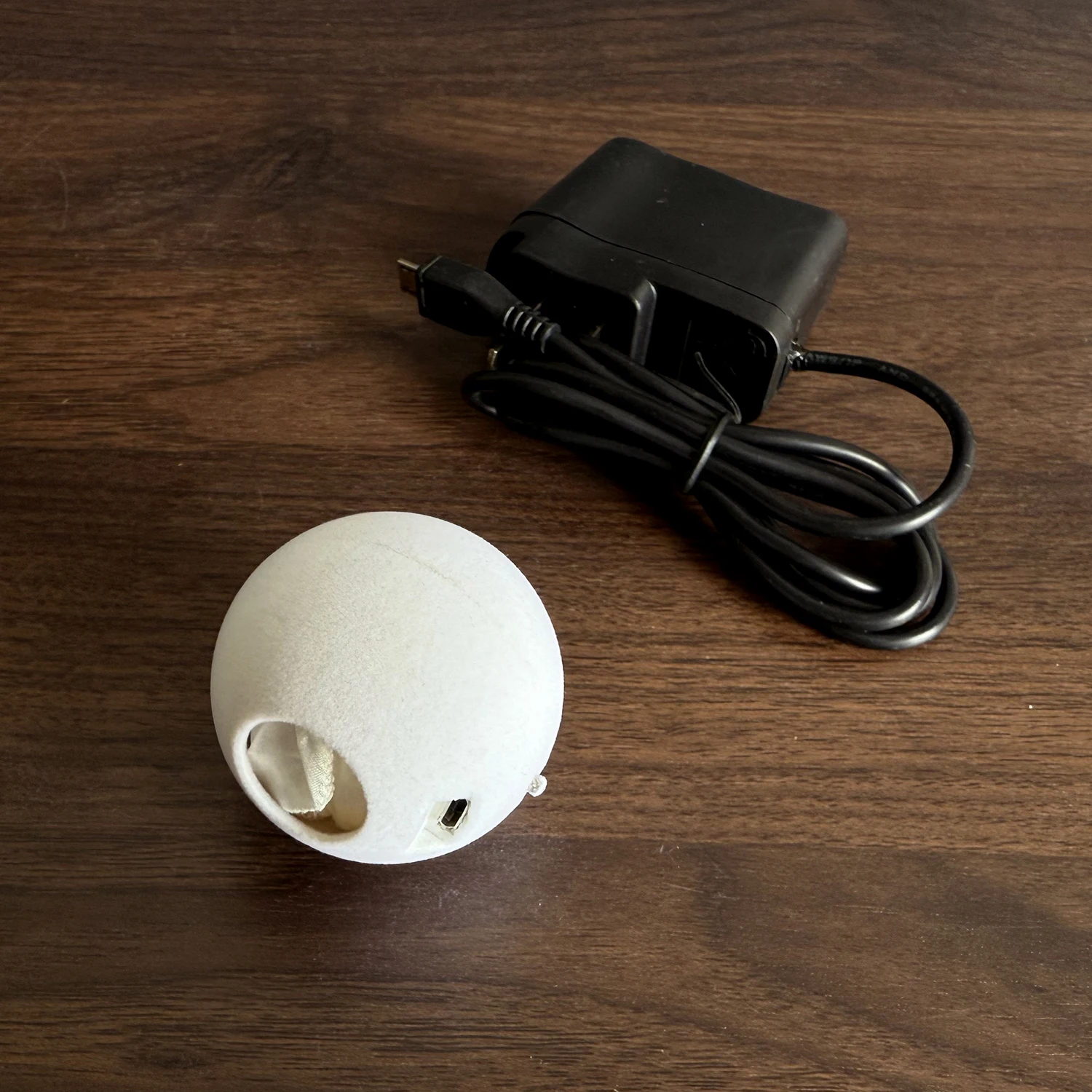 

Электрический шелк к шарику, быстрая скорость (красный/белый), фокусы, шелковый исчезающий мяч, появляющийся магия, сценические иллюзии, трюки, реквизит